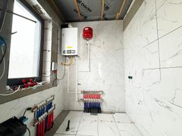 2cf5565a-2f13-4250-b806-9c70f28f3327