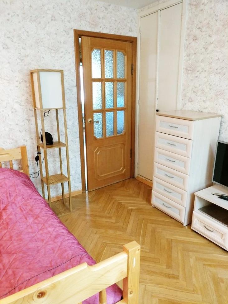 м. Проспект Ветеранов. 3-комнатная квартира 41,9 кв.м