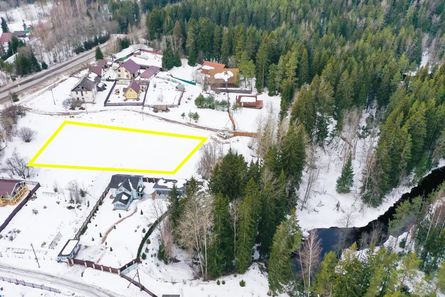 п. Сопки. Участок ИЖС 20 соток на берегу р. Гладышевка
