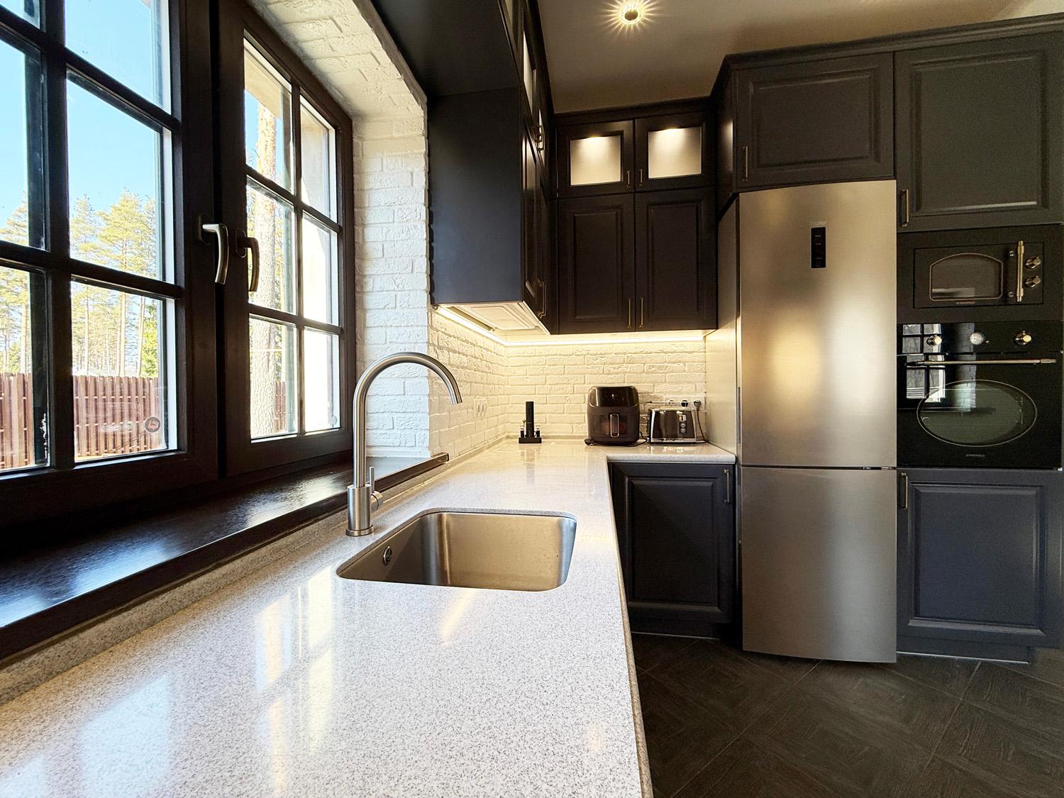 п. Приветнинское. Коттедж 160 кв.м на берегу реки, участок 27 соток