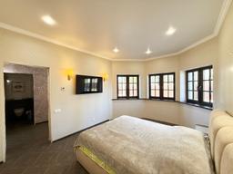 121a8ab6-1430-4aff-8059-07abcaee70a0