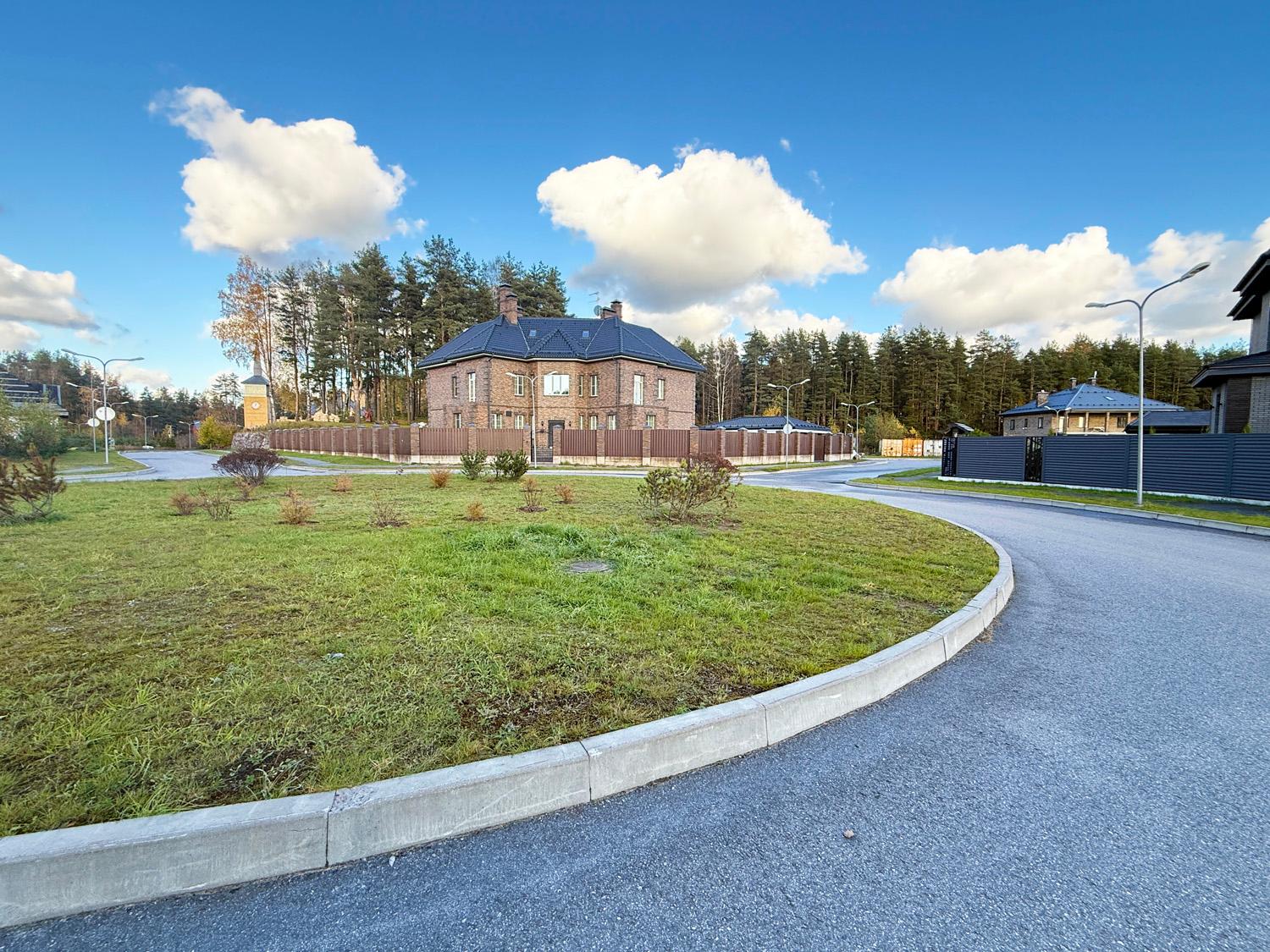 дер. Канисты, ИЖС. Коттедж 282 кв.м на участке 20 соток