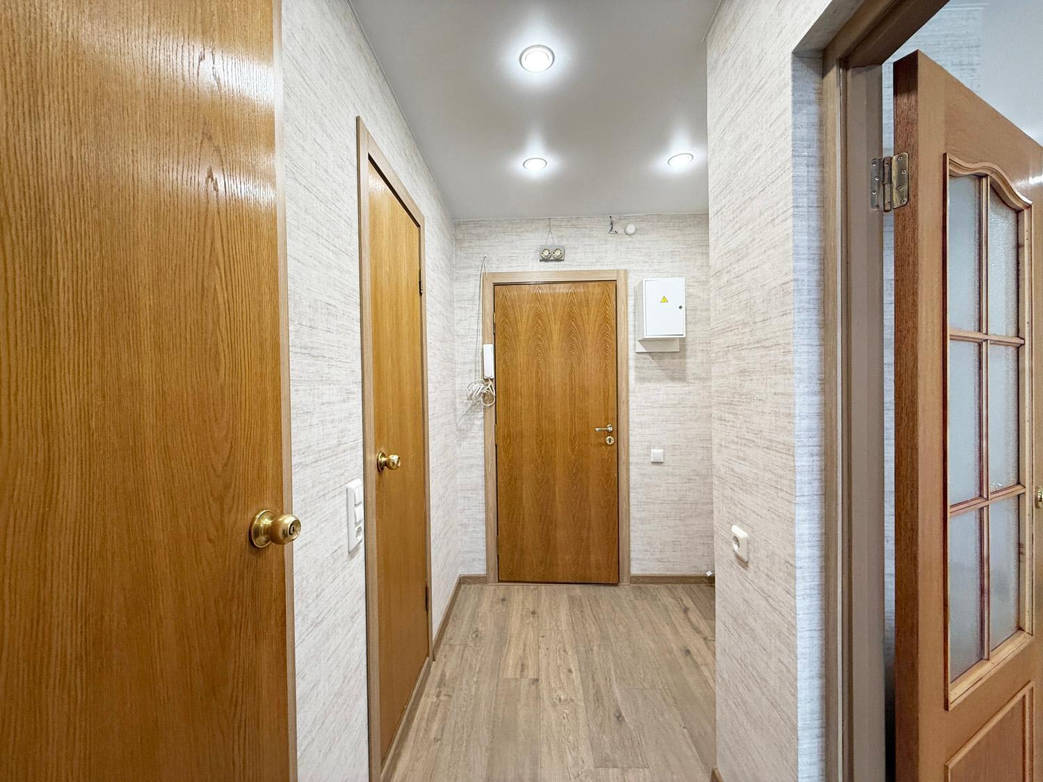 м. «Улица Дыбенко» . 1-комнатная квартира 33 кв.м