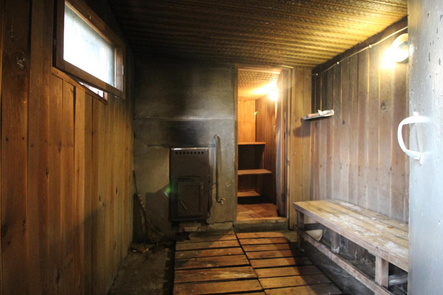 Кобрино массив. Дачный дом 40 кв.м на участке 6 соток