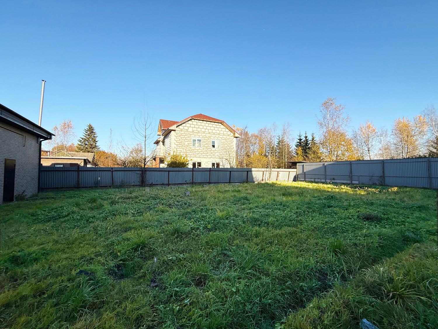 Санкт-Петербург, пос. Володарский (Сергиево). Коттедж 243 кв.м на участке 10 соток