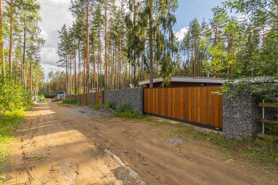 п. Ленинское. Новый коттедж 292 кв.м на участке 30 соток