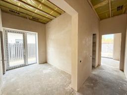f8aed3c0-28da-4fce-8773-4fe327d117e2