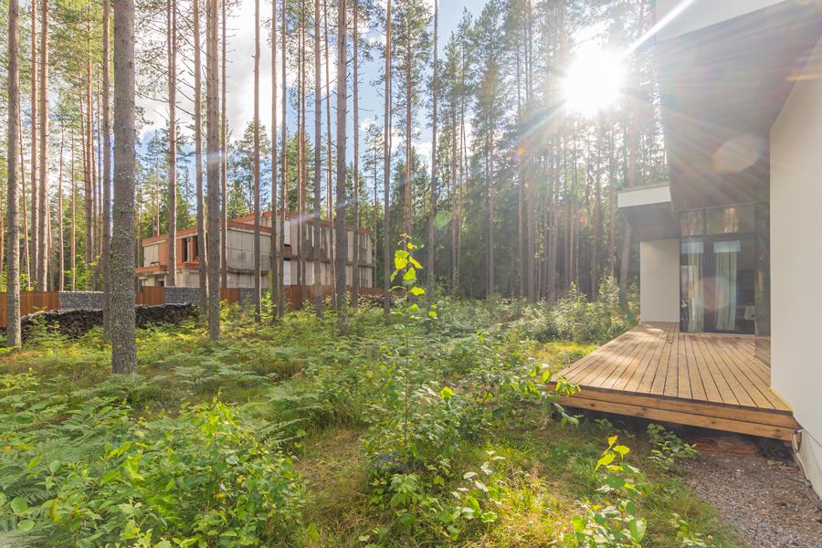 п. Ленинское. Новый коттедж 292 кв.м на участке 30 соток