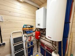 f697be11-9da8-45fd-a0a4-f310ebddf400