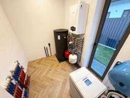 43ea83dd-958e-41e4-bef4-249074d21d27