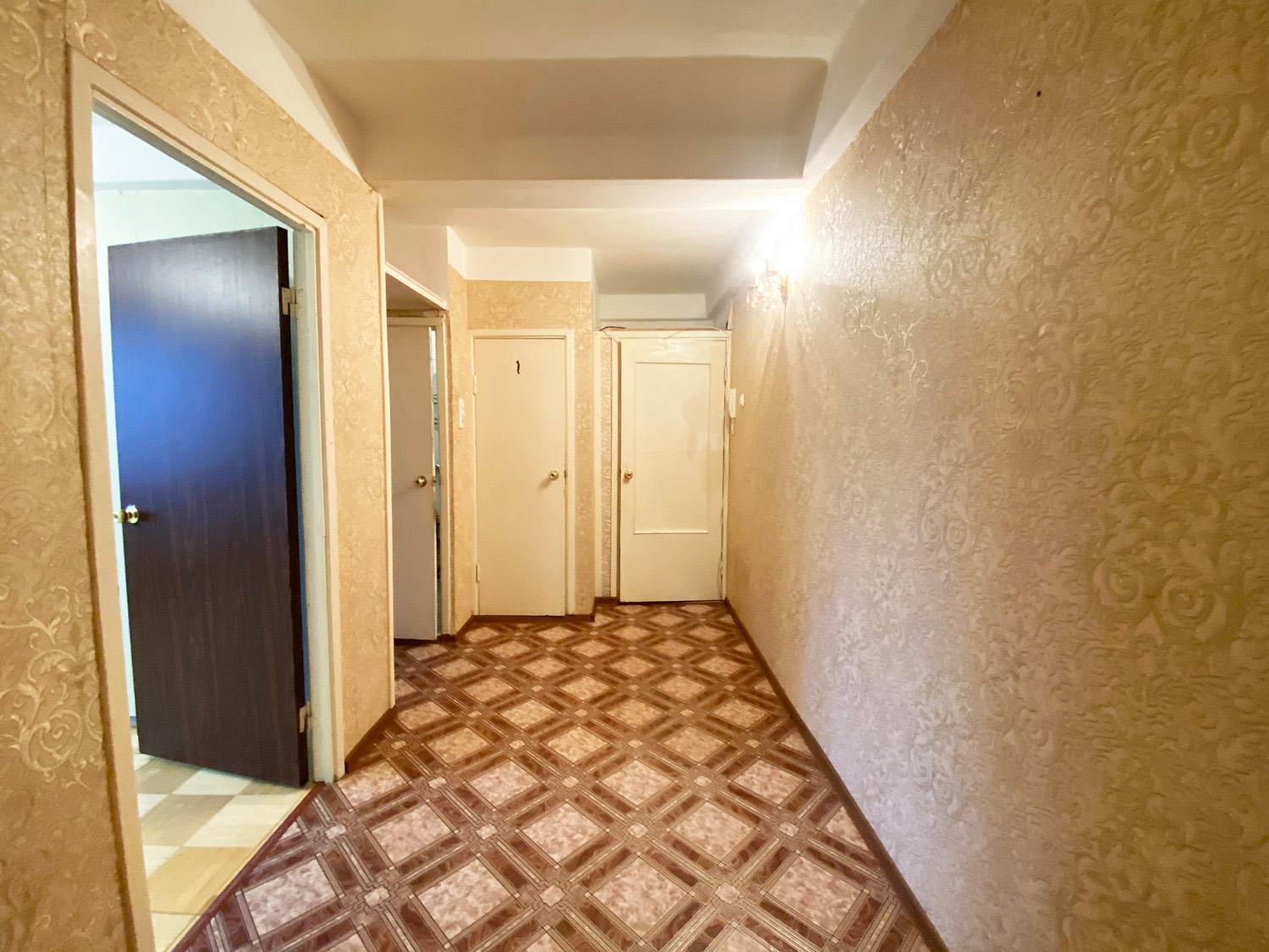 Санкт-Петербург, Колпино. 4-комнатная квартира 74,3 кв.м