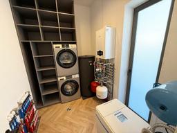 43d9e0da-a1d9-453c-8e48-0fb2b29e37e9