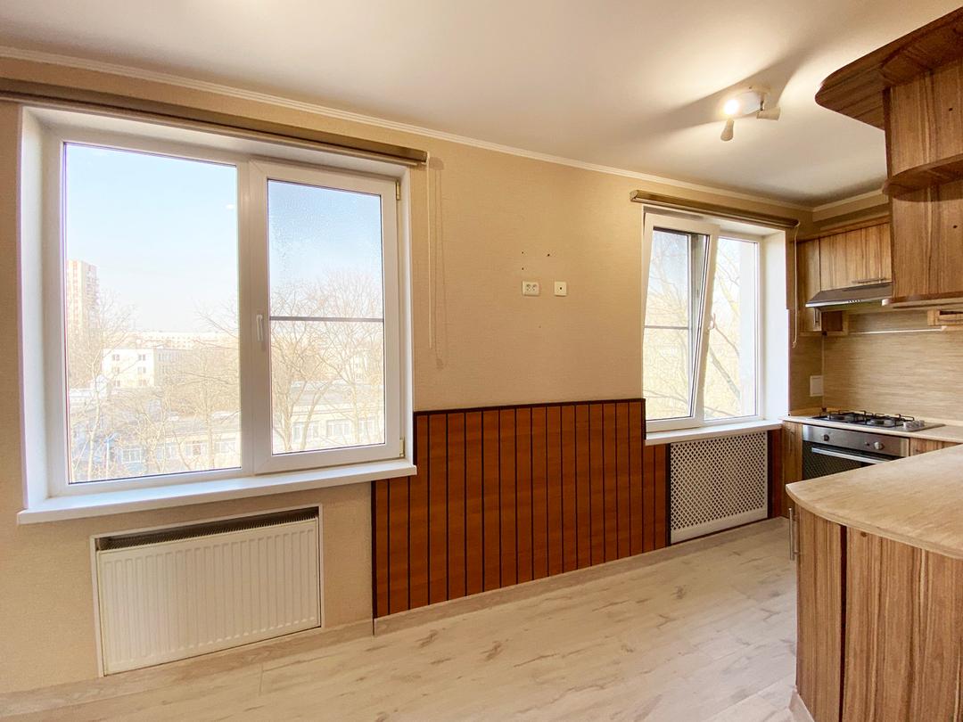 м. «Ленинский проспект». 4-комнатная квартира 59,7 кв.м