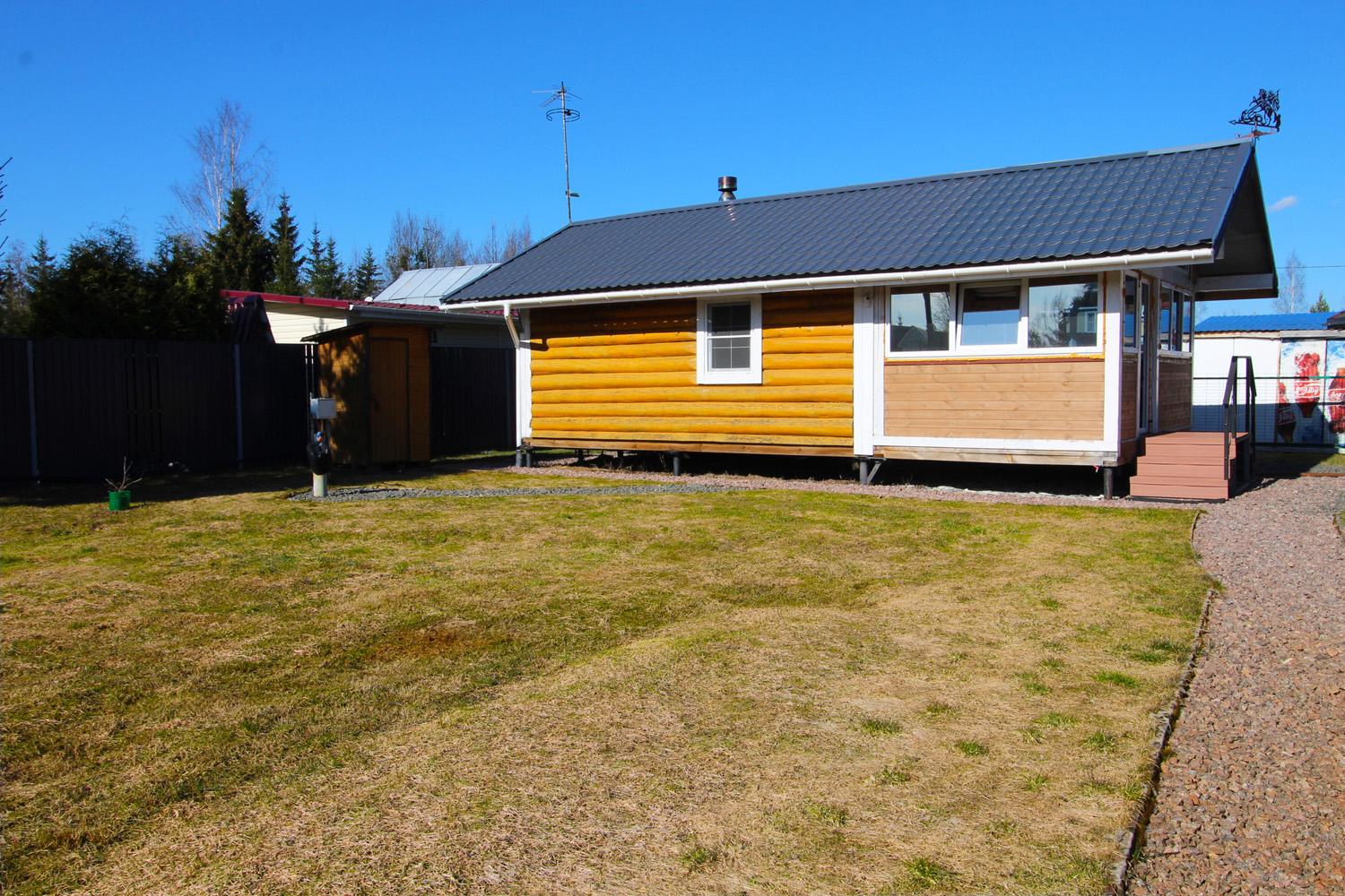 Тосно, массив «Рубеж». Участок 9 соток с домом-баней