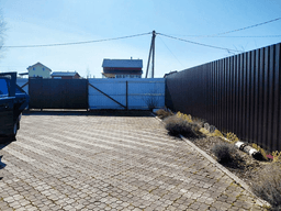 702a27c0-eb5c-4199-a551-567f6932d057