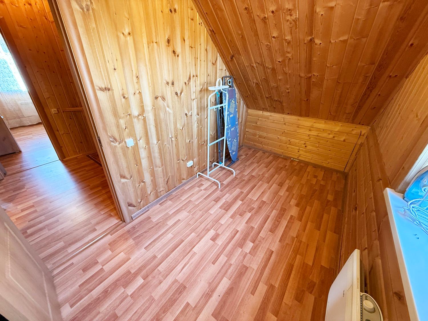 д. Малое Коновалово, ИЖС. Зимний дом 110 кв.м на участке 7,6 соток