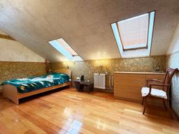 e371242f-d4d8-40e3-9bb7-c161a61f08a9