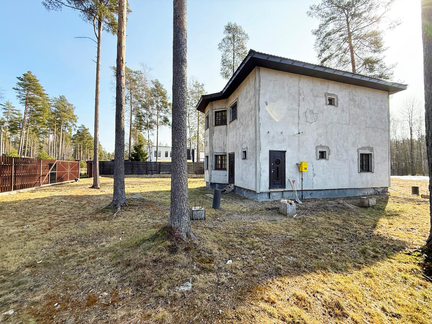 п. Приветнинское. Коттедж 160 кв.м на берегу реки, участок 27 соток