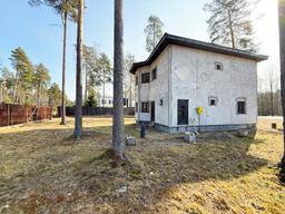 3d8087f1-d300-40a9-815f-567aa6c9a25f