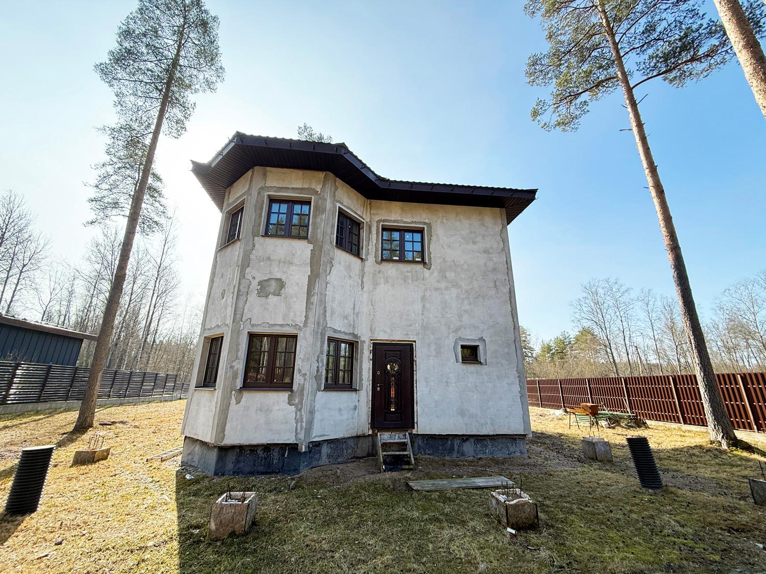 п. Приветнинское. Коттедж 160 кв.м на берегу реки, участок 27 соток