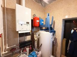 6c1a724b-e7e7-44dc-8128-5a0ec2807402