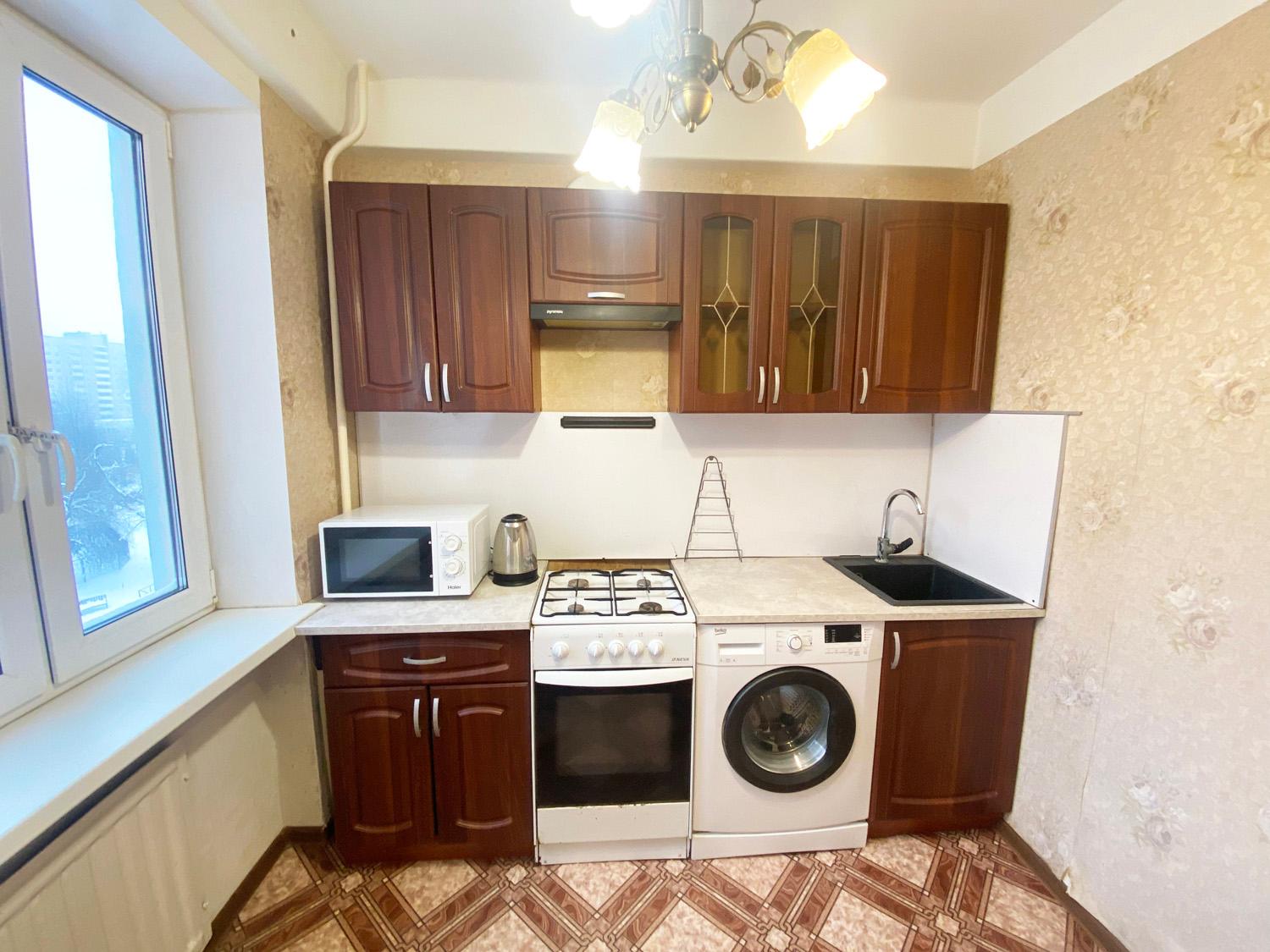 Санкт-Петербург, Колпино. 4-комнатная квартира 74,3 кв.м