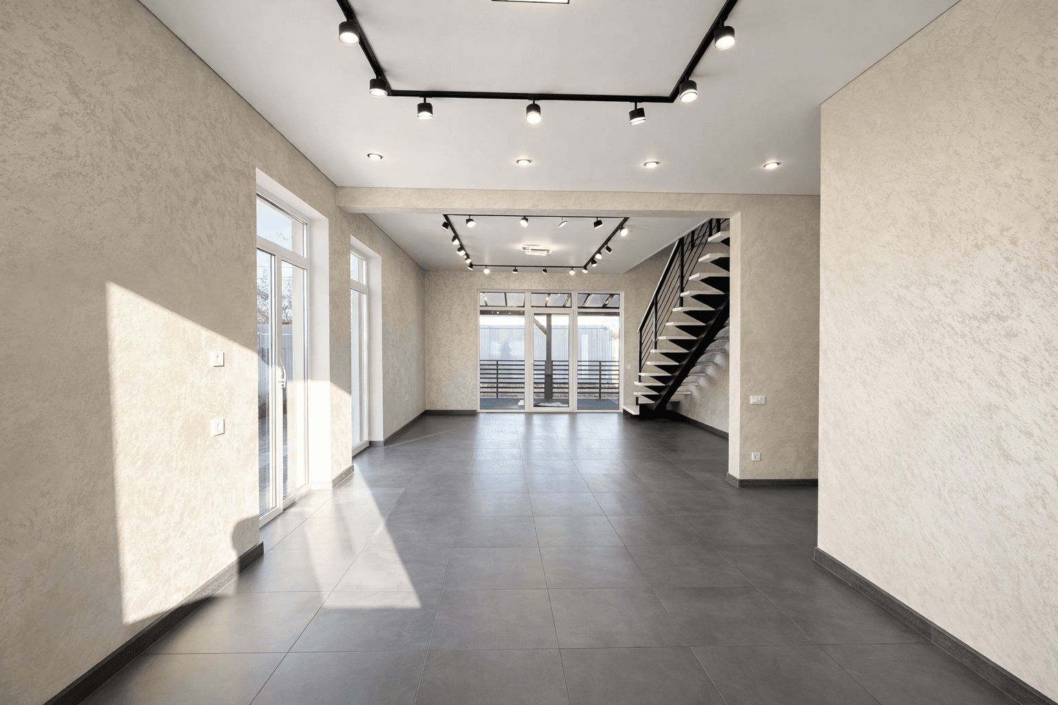 пос. Ропша, КП «Фазенда». Новый коттедж 186 кв.м на участке 10 соток