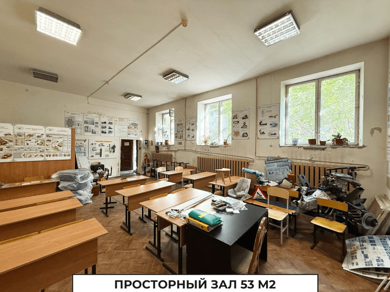 м. «Площадь Мужества». Нежилое помещение 65,9 кв.м