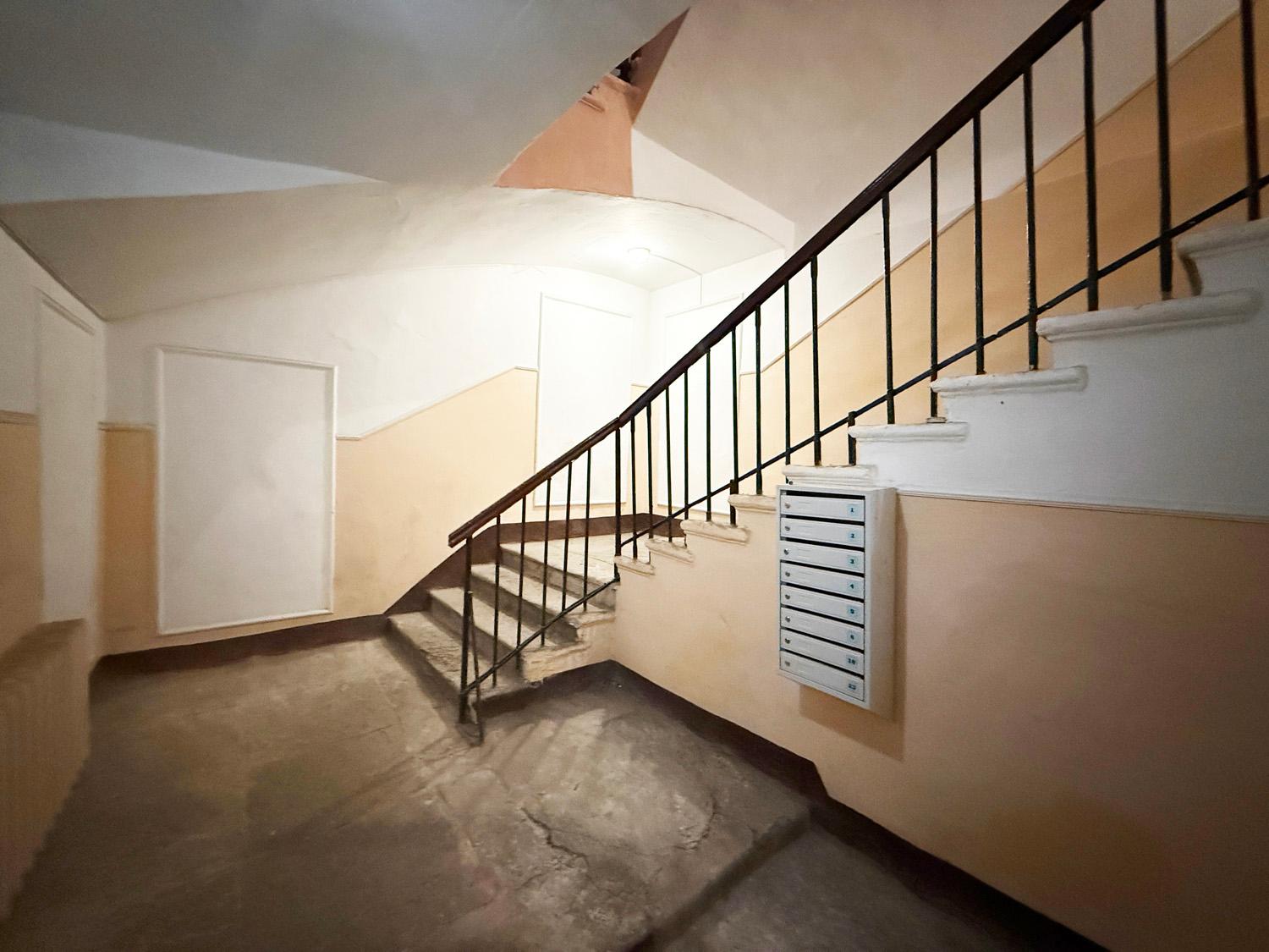 м. «Чернышевская». 5-комнатная квартира 130 кв.м