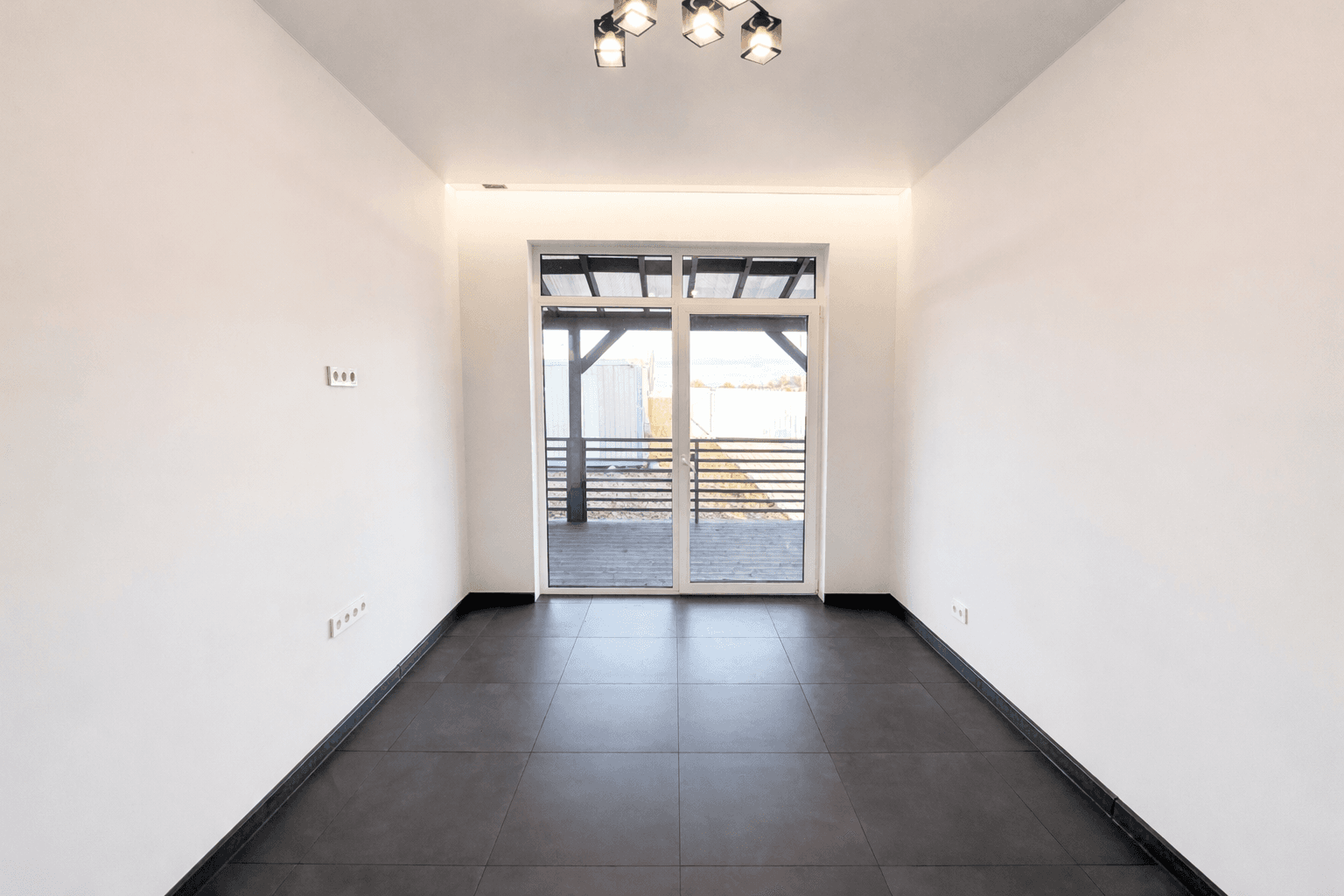 пос. Ропша, КП «Фазенда». Новый коттедж 186 кв.м на участке 10 соток