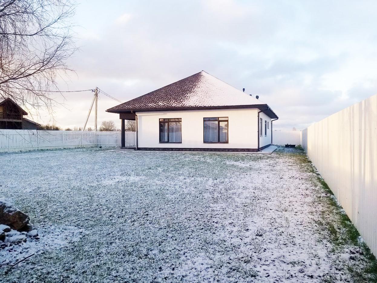 пос. Ропша, КП «Фазенда». Новый коттедж 135 кв.м на участке 10 соток