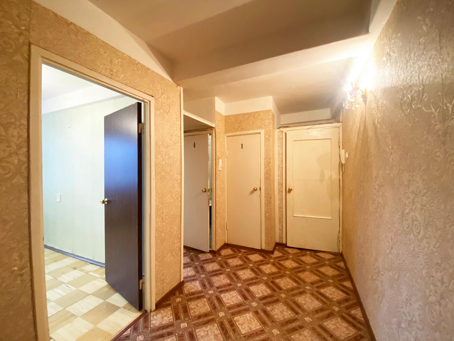 Санкт-Петербург, Колпино. 4-комнатная квартира 74,3 кв.м