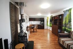 f7553a73-d2ca-4b90-8aa8-1510fd32a7f8