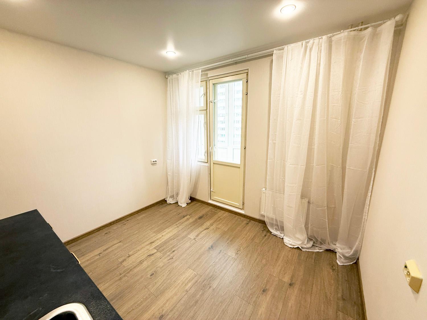 м. «Улица Дыбенко» . 1-комнатная квартира 33 кв.м