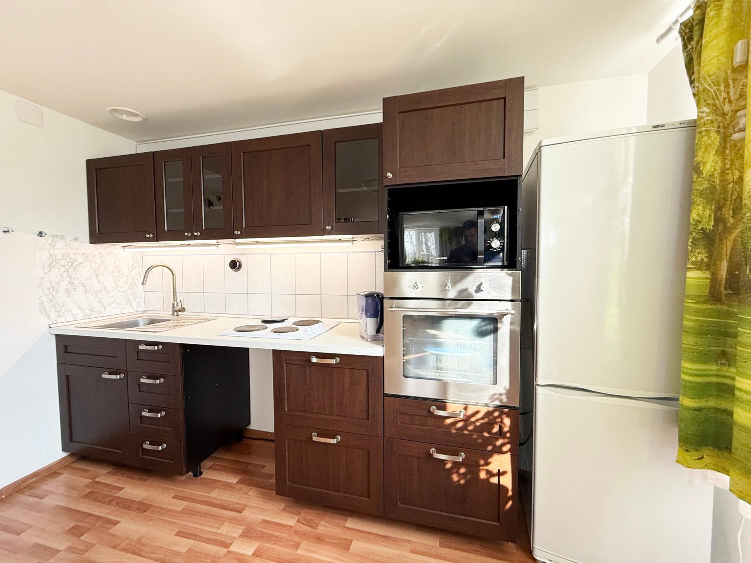 д. Малое Коновалово, ИЖС. Зимний дом 110 кв.м на участке 7,6 соток