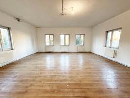 b9a9725a-f3c0-4c15-83f2-d47726524527