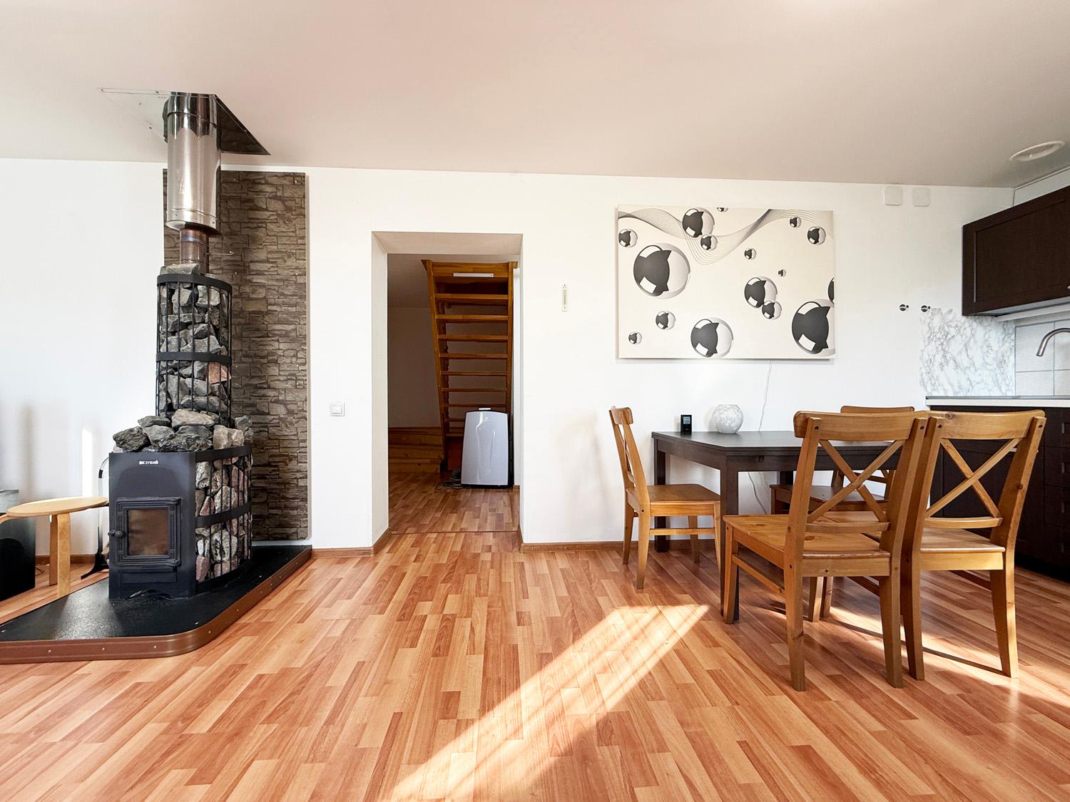 д. Малое Коновалово, ИЖС. Зимний дом 110 кв.м на участке 7,6 соток