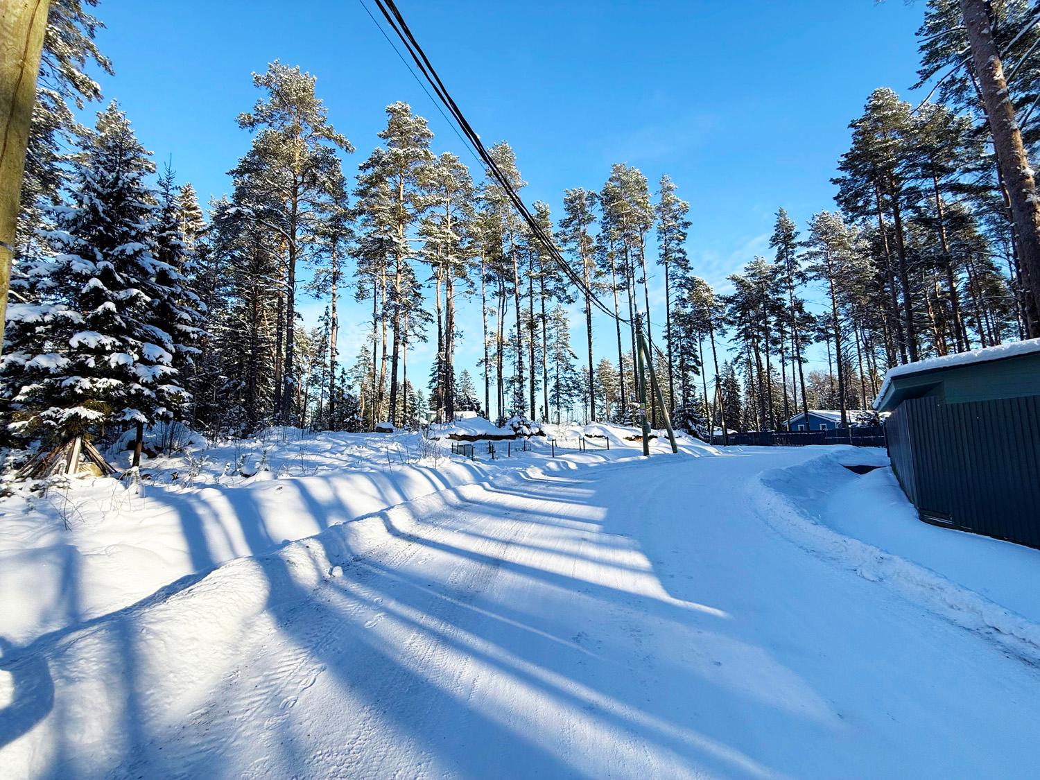пос. Малышево. Участок 10 соток на берегу Пионерского оз.