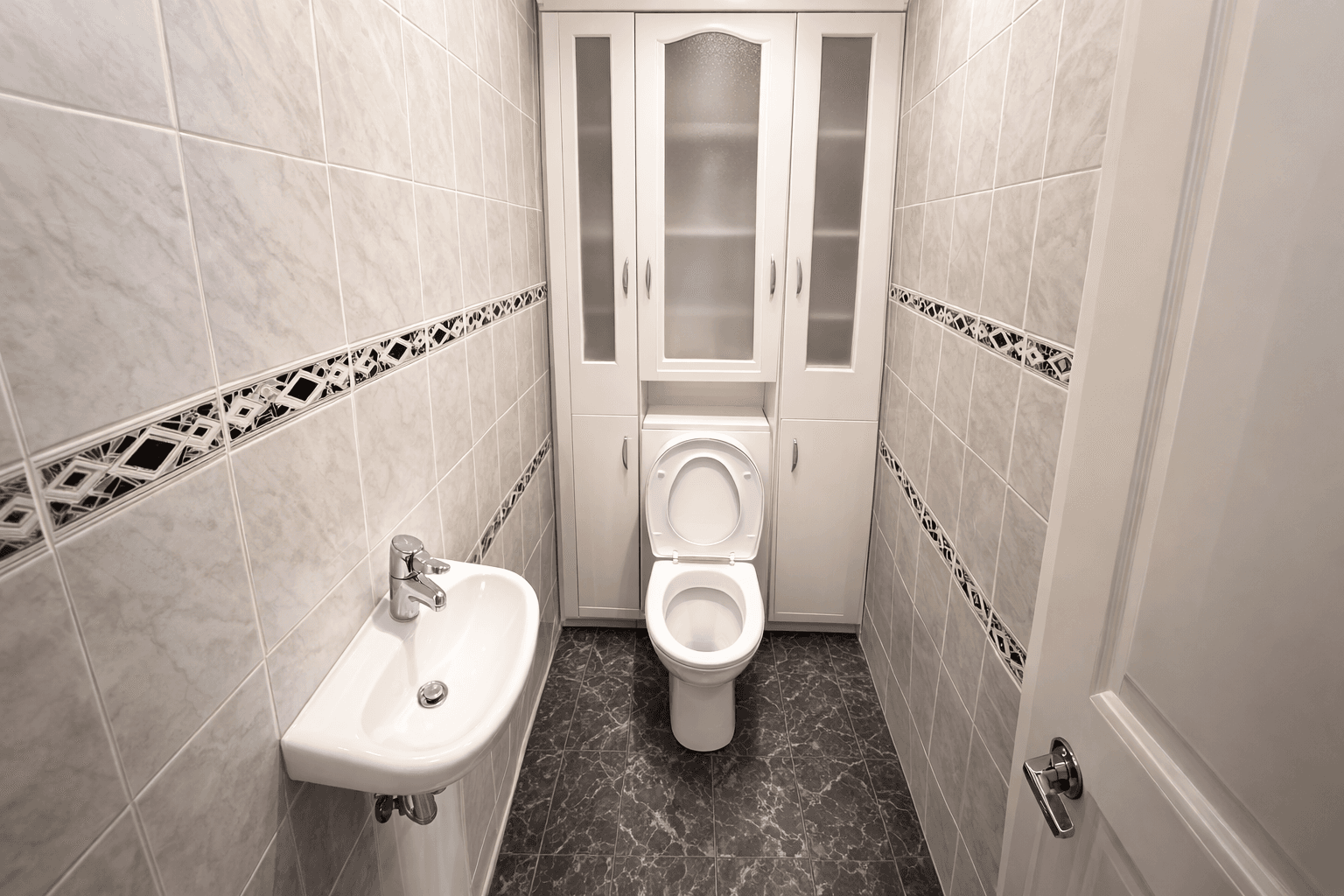 м. «Чернышевская». 4-комнатная квартира 113,9 кв.м с видом на Таврический сад