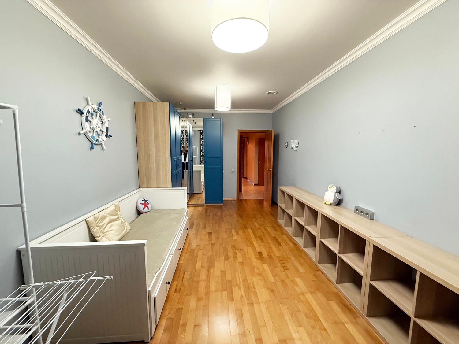 м. «Озерки». 3-комнатная квартира 110 кв.м