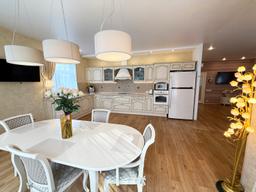 f10c6c8c-2e72-4abb-8834-51efac9de0a9