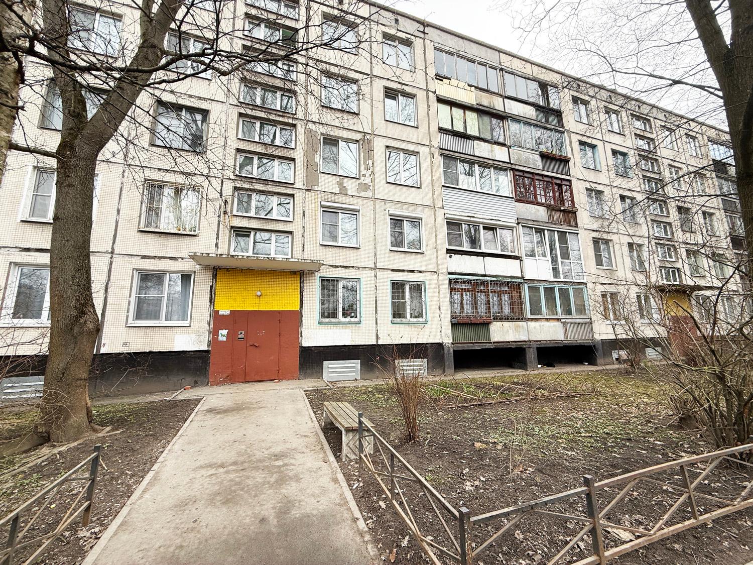 м. «Проспект Ветеранов». Комната 19,9 кв.м