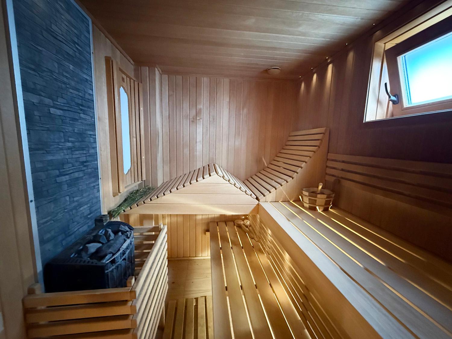 КП «Лемболово-Парк». Коттедж 317 кв.м на участке 15 соток В АРЕНДУ