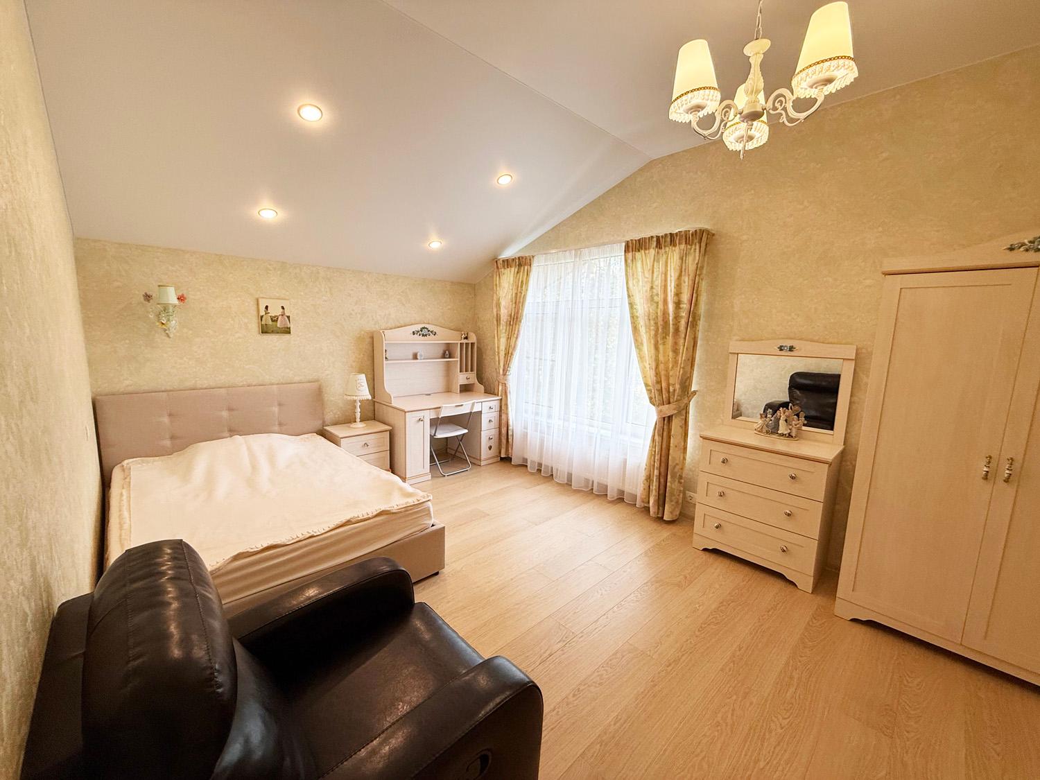 КП «Лемболово-Парк». Коттедж 317 кв.м на участке 15 соток В АРЕНДУ