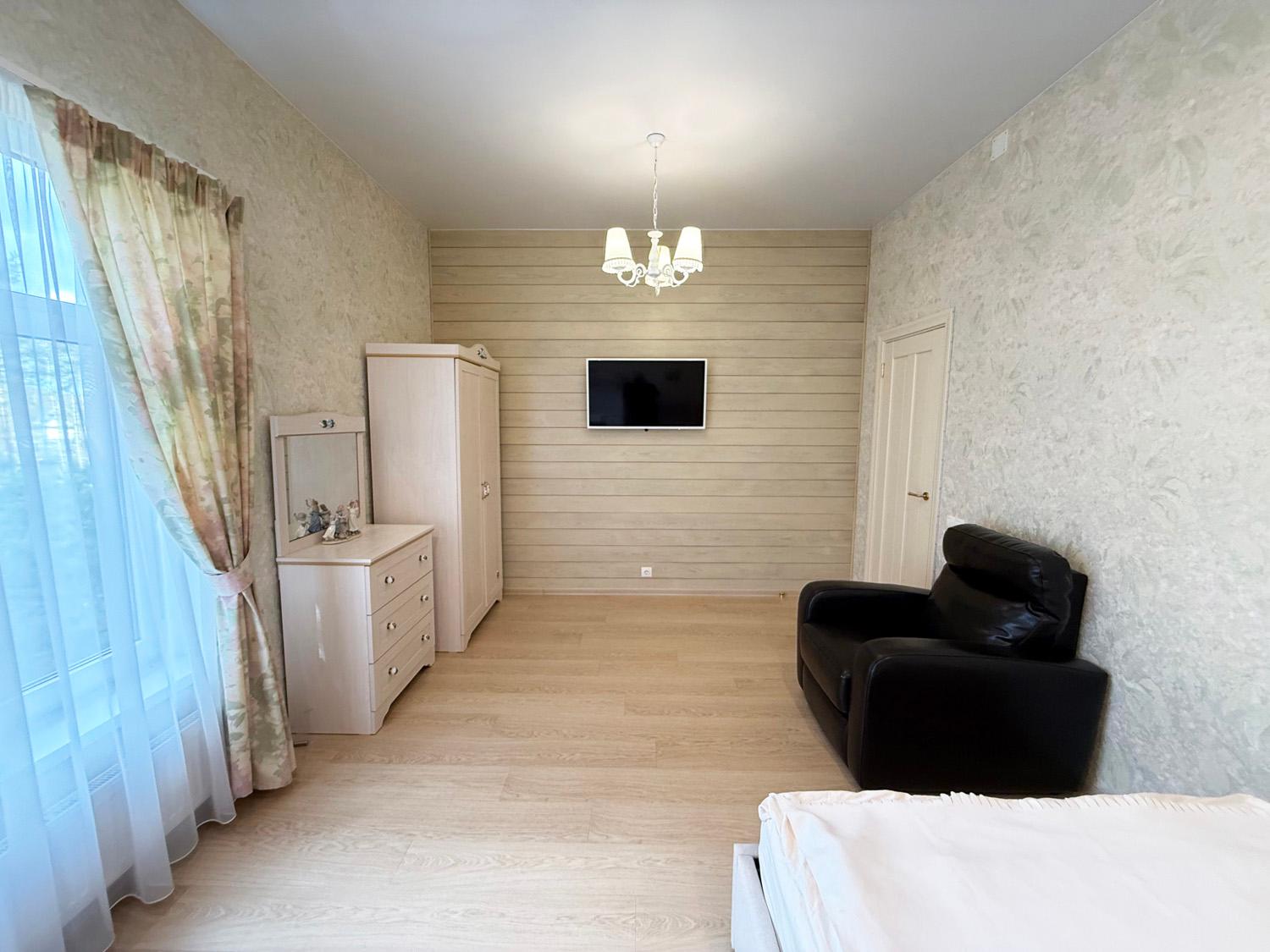 КП «Лемболово-Парк». Коттедж 317 кв.м на участке 15 соток В АРЕНДУ