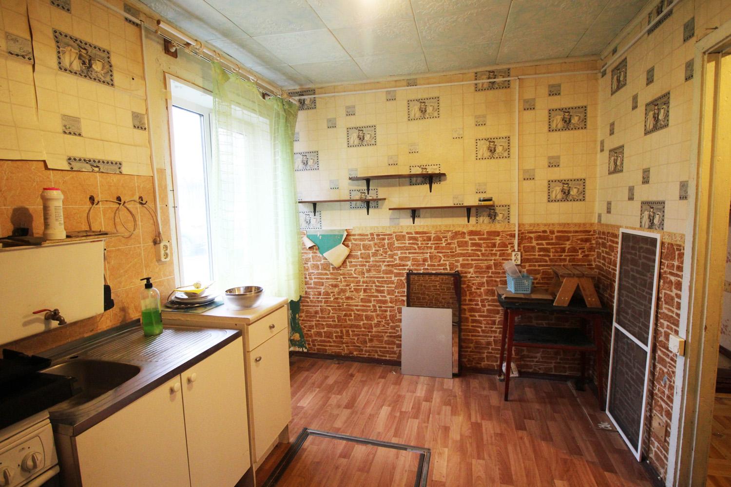 пгт. Тайцы. 2-комнатная квартира 36,2 кв.м