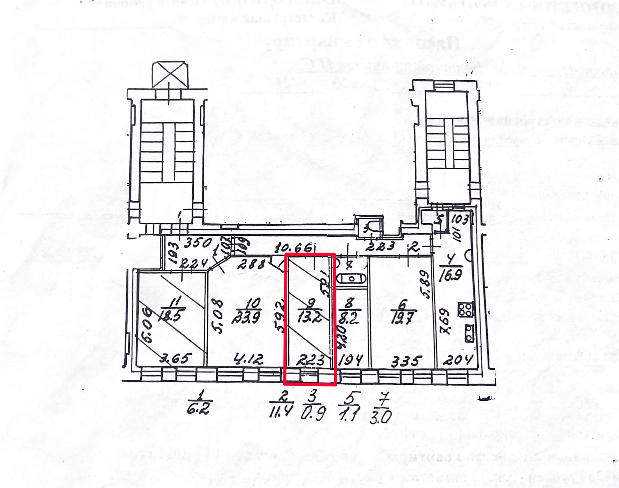 м. «Петроградская». Комната 13,2 кв.м